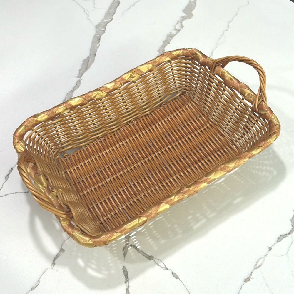 Tan Brown Wicker Weave Basket with Handles Bread Trinkets Keys